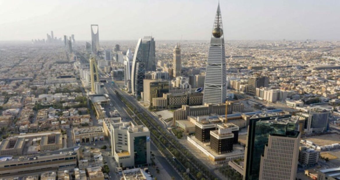 السعودية: استعراض 3 الاف مشروع بـ تريليون ريال
