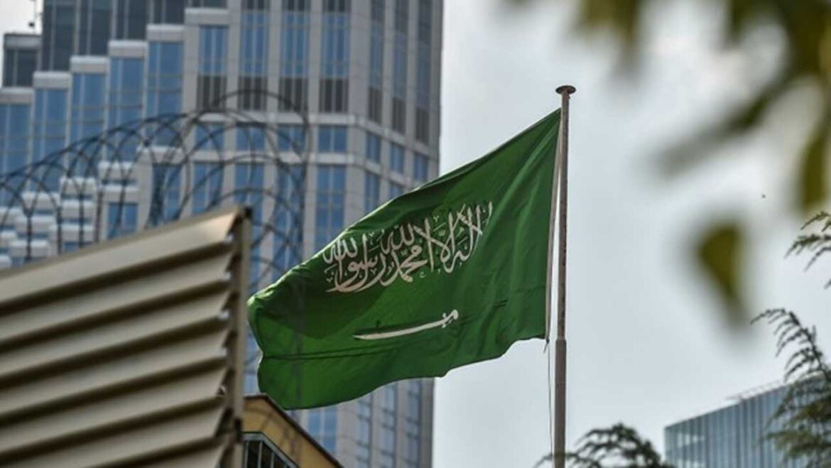 السعودية تدرس فتح مكتب لصندوق الاستثمارات في الهند