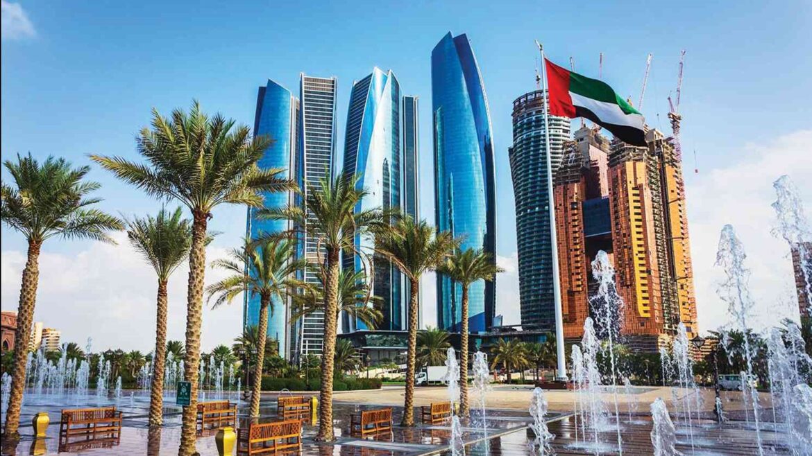 تسارع النمو في القطاع غير النفطي في الإمارات في يونيو