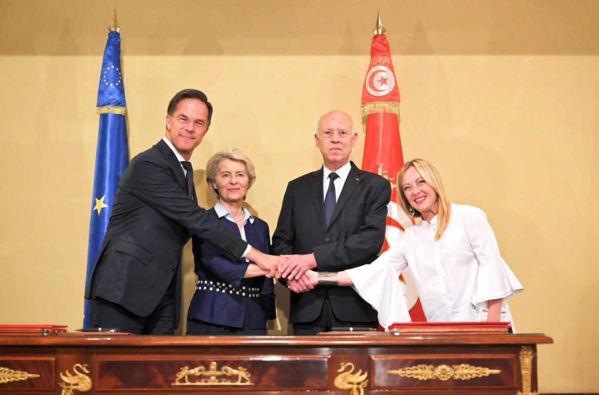 تونس والاتحاد الأوروبي يوقعان مذكرة تفاهم لاتفاق شراكة استراتيجية