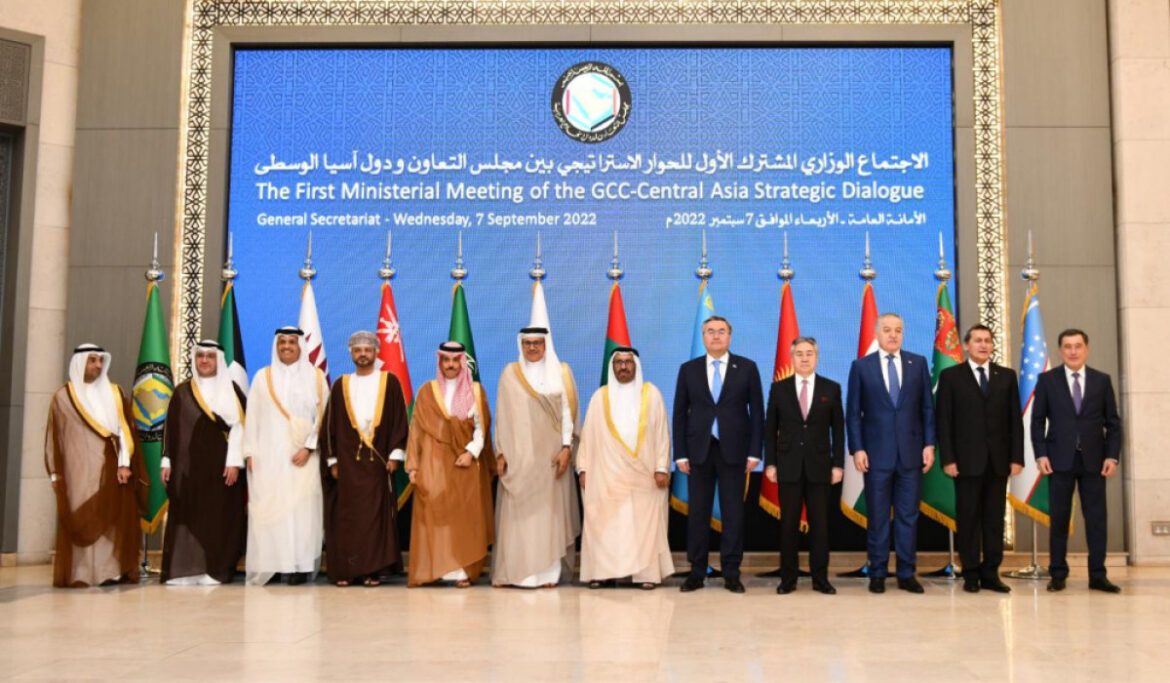 عمان تشارك في الاجتماع الوزاري الثاني للحوار الاستراتيجي بين دول مجلس التعاون ودول آسيا