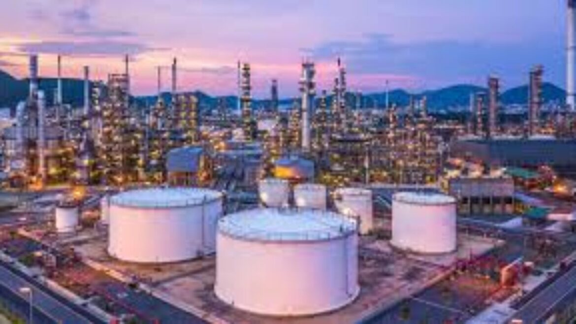 ارتفاع صادرات النفط الخام السعودي إلى 6.32 مليون برميل يوميا في فبراير
