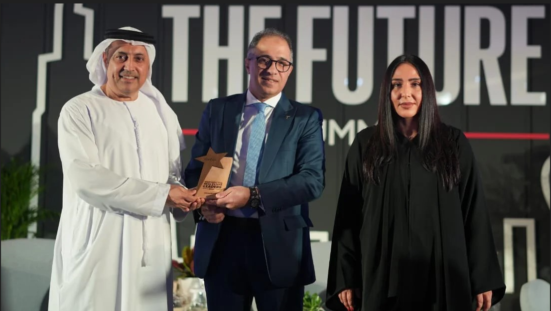 أحمد شلبي يُكرَّم في قمة «بناء المستقبل» لمجلة فوربس تقديرًا لاسهاماته في التنمية المستدامة بالقطاع العقاري